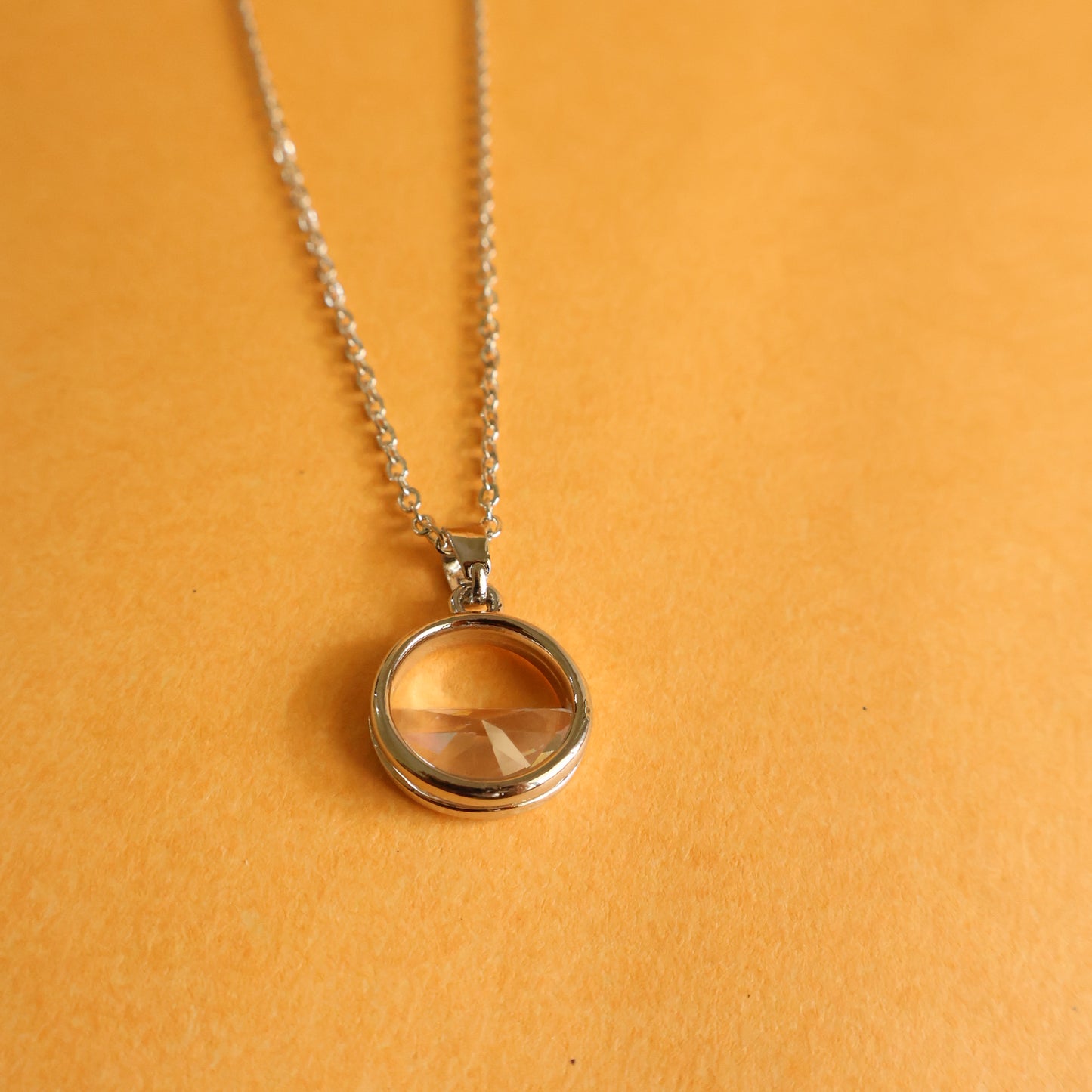 Lucid Circle Necklace