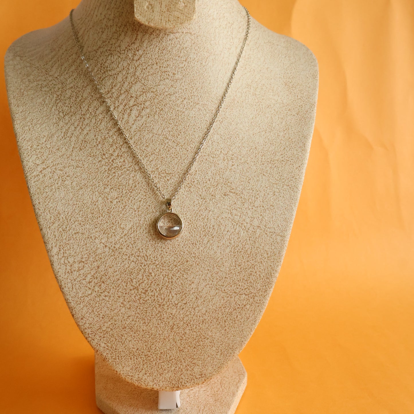 Lucid Circle Necklace