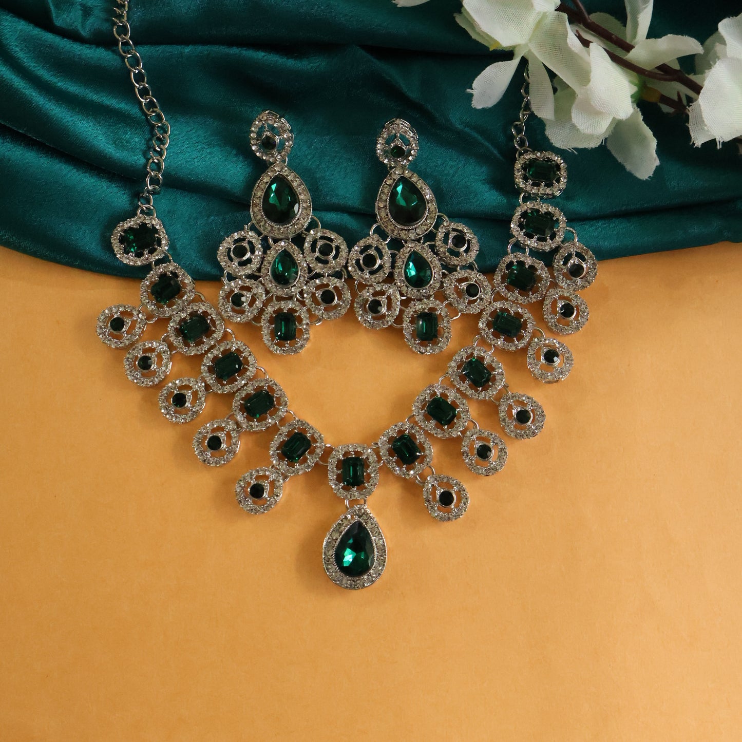 Emerald Radiance Set