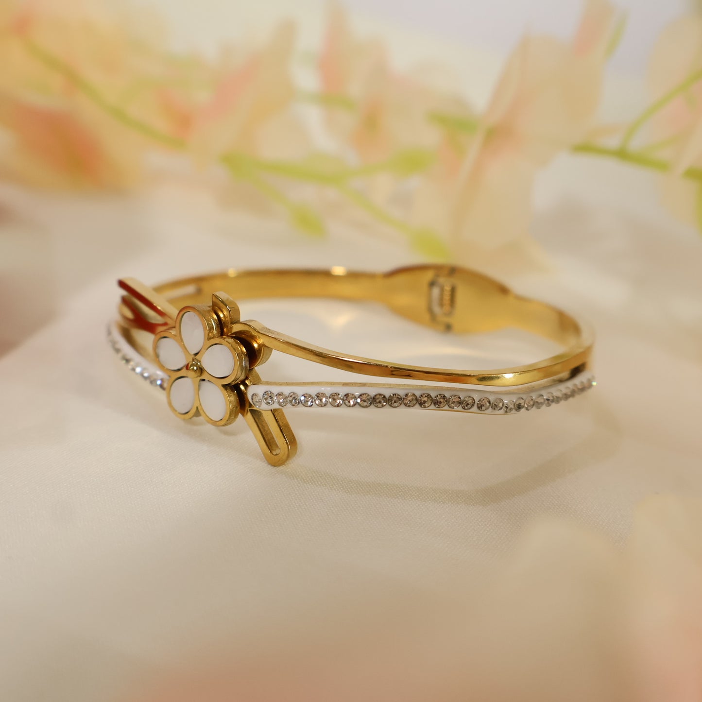 Nargis Cuff