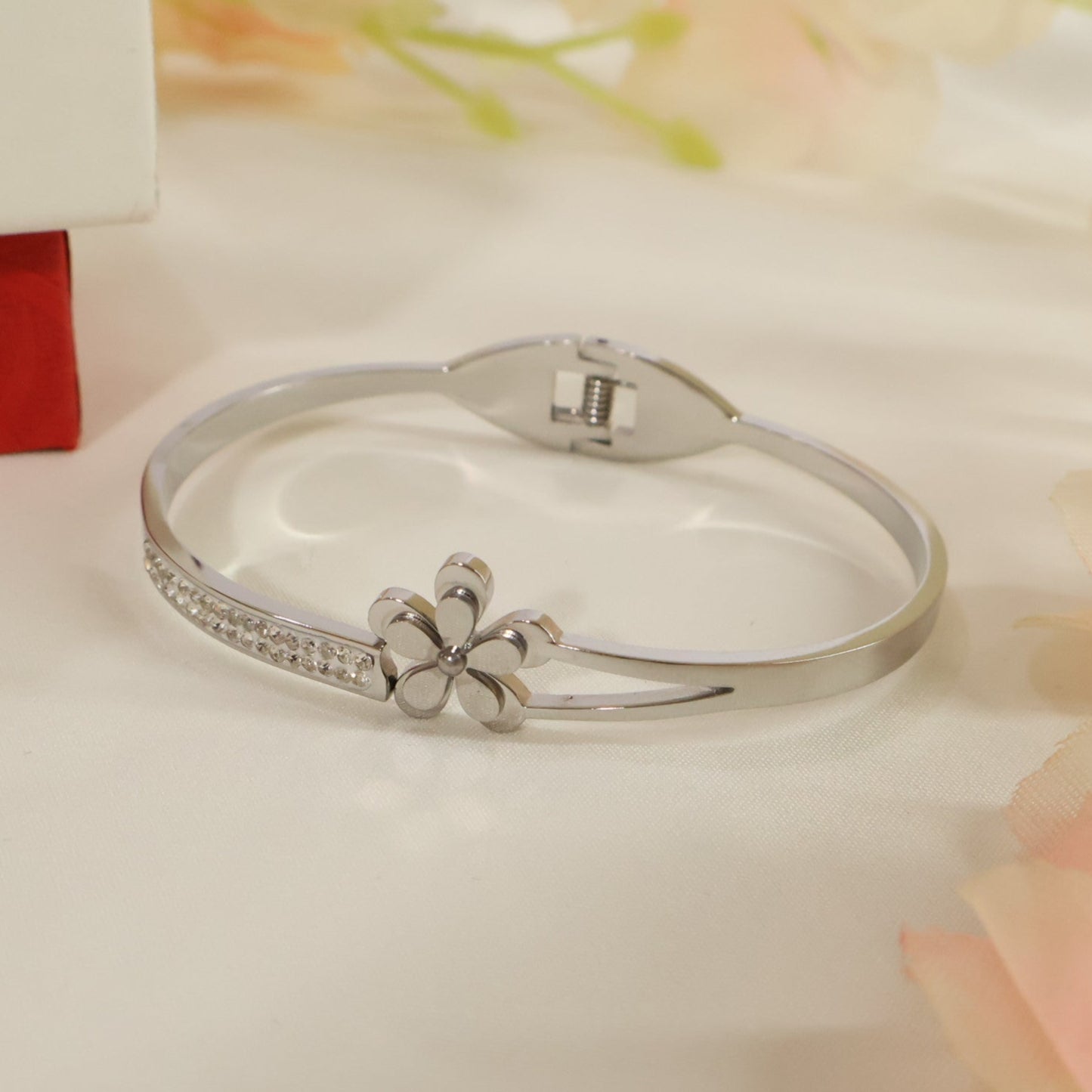 Flora Cuff