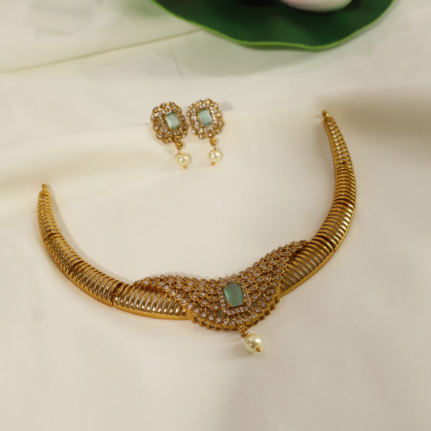 Garuda Choker
