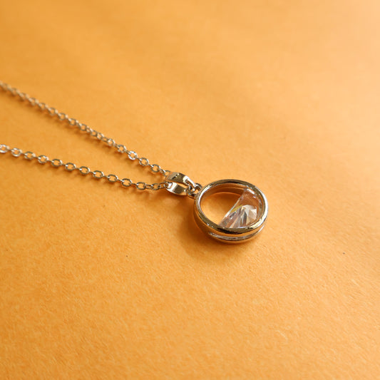 Lucid Circle Necklace