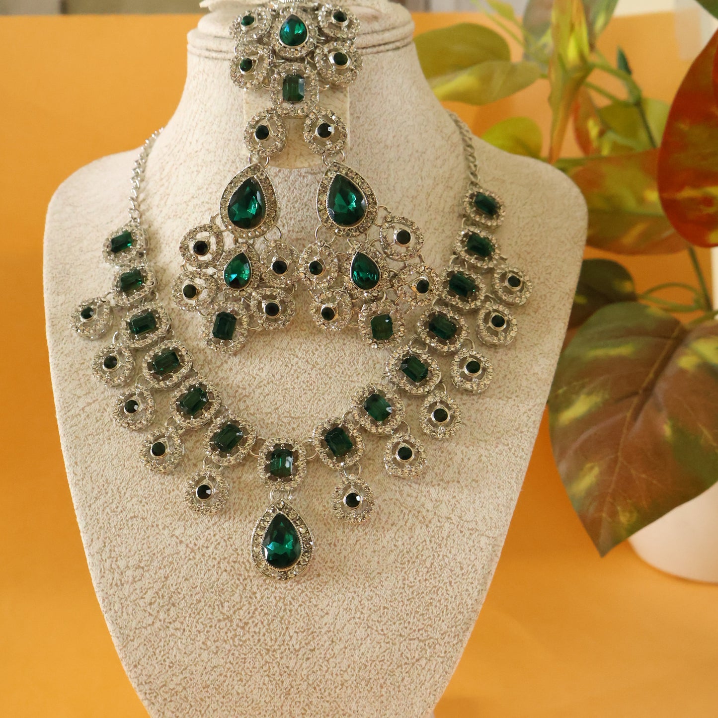 Emerald Radiance Set