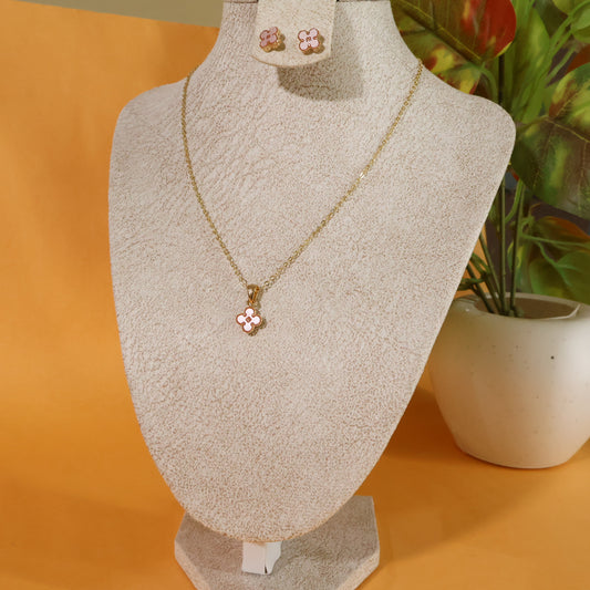 Clover Charm (PINK)