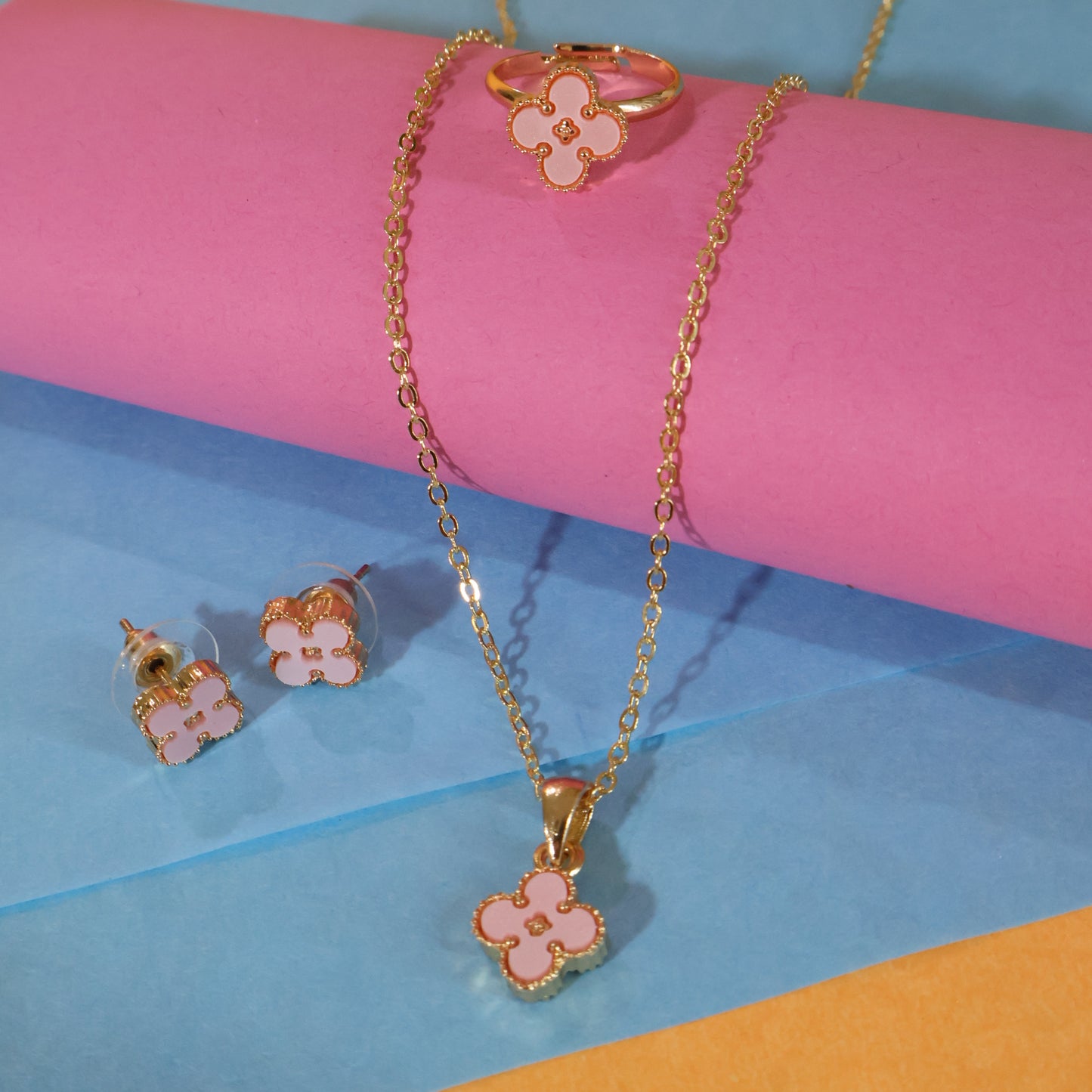 Clover Charm (PINK)