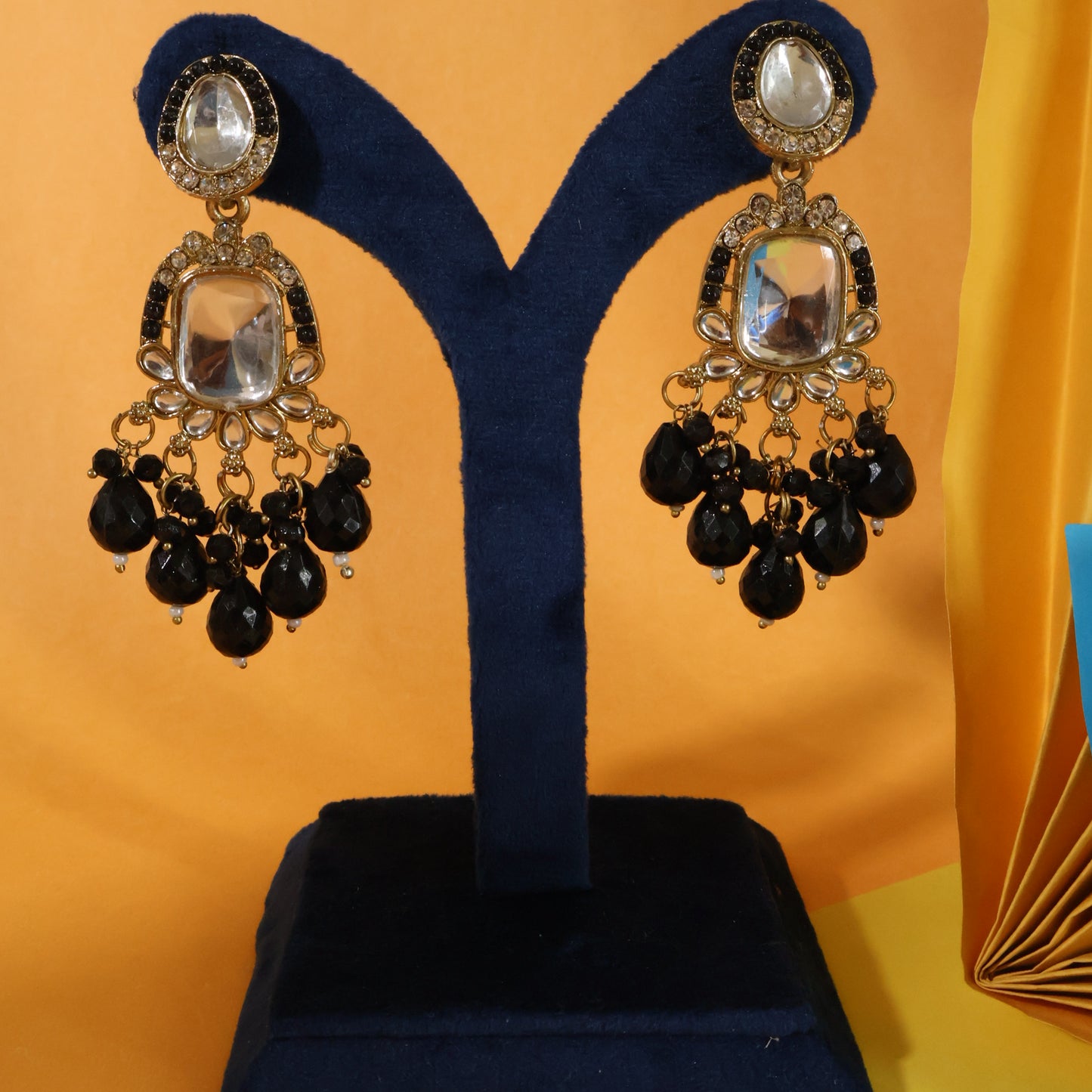 Black Kundan