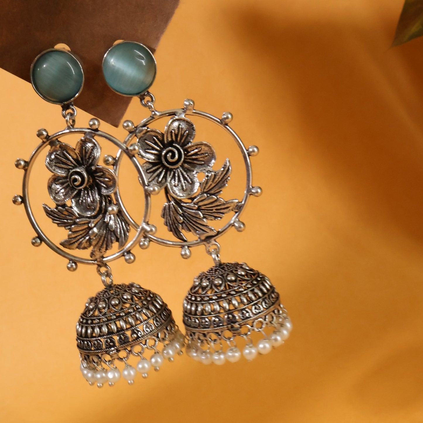 Flora Jhumka