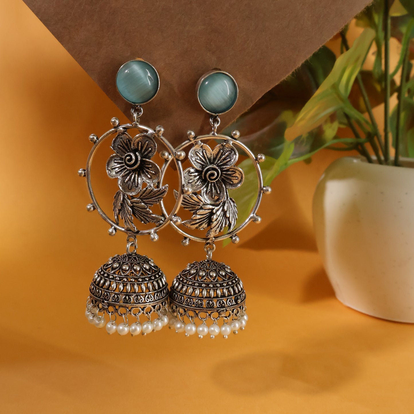 Flora Jhumka