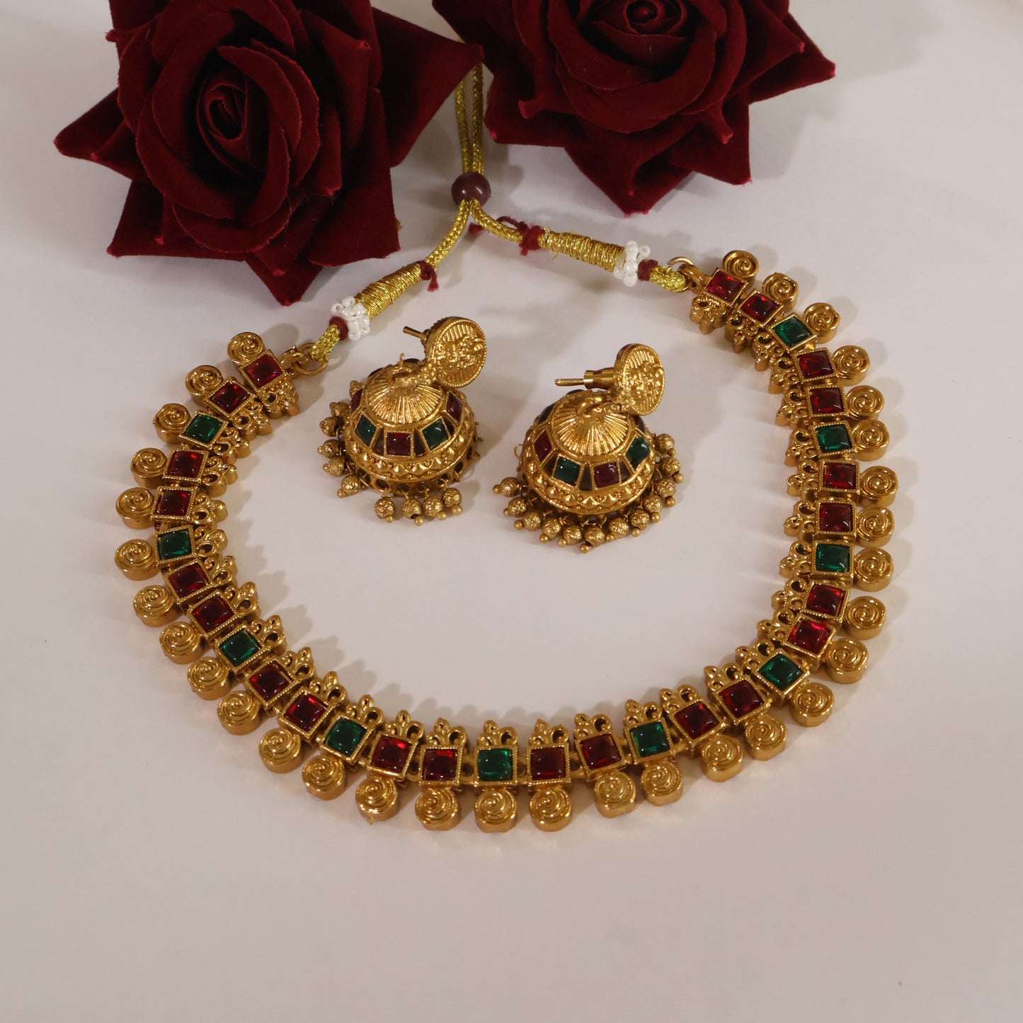 Pattin Choker