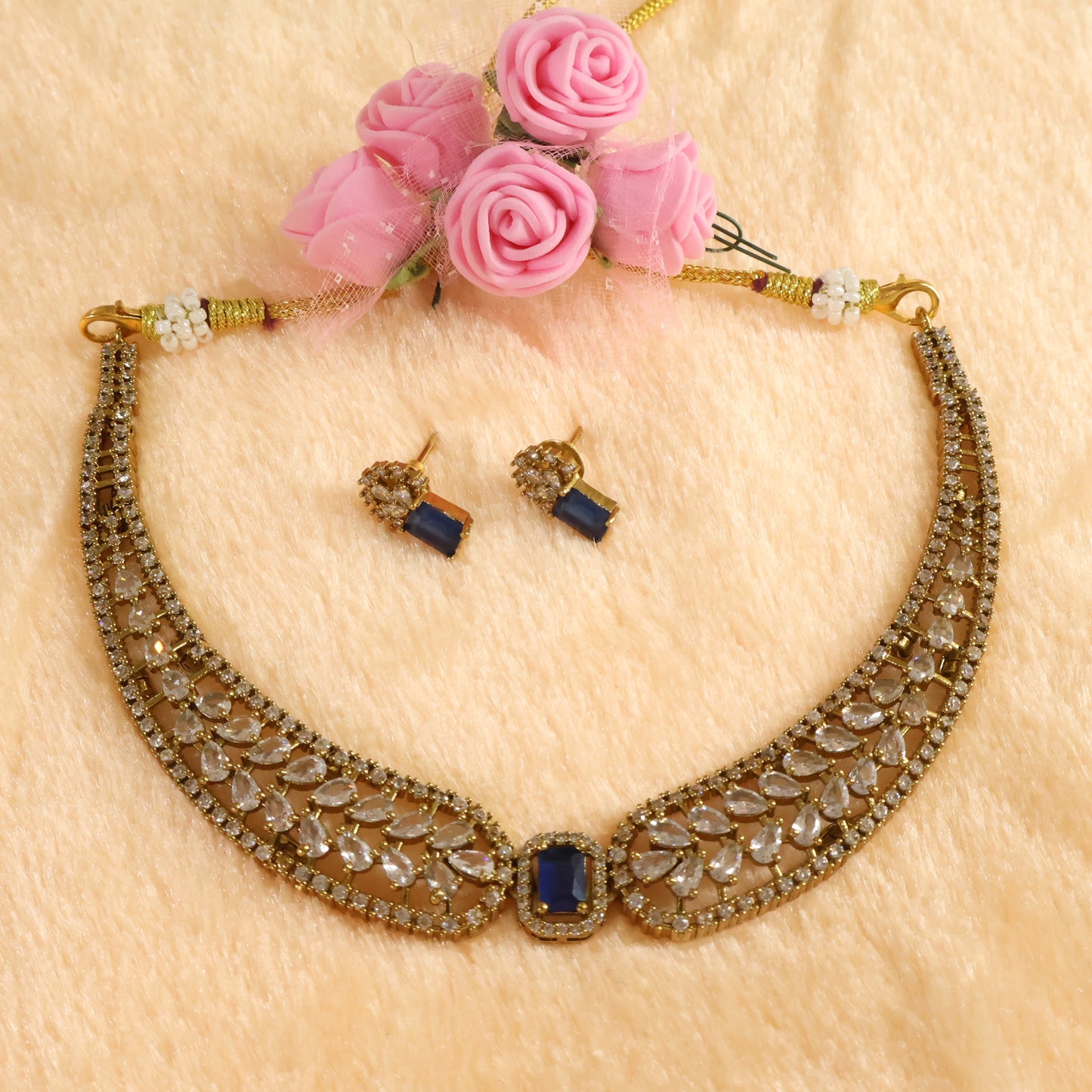 Indrani Choker