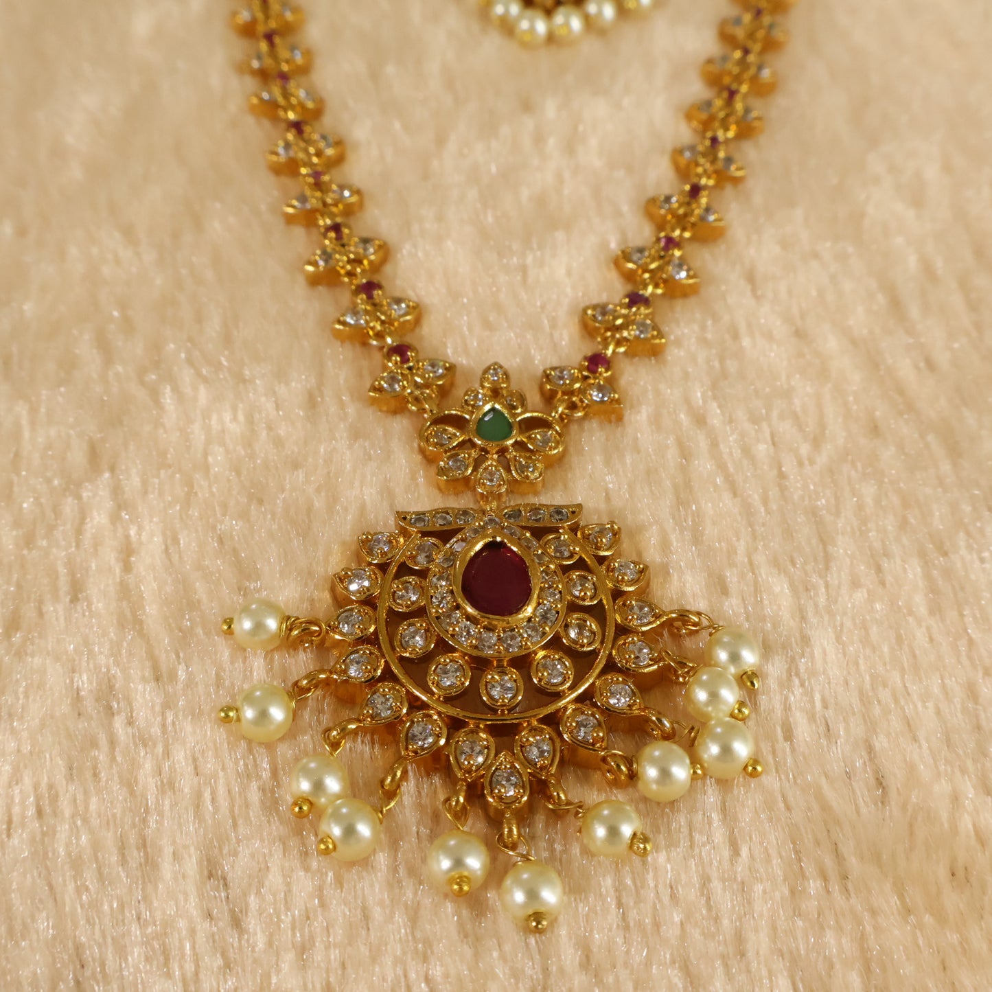 Ruby Lakshmi Haar