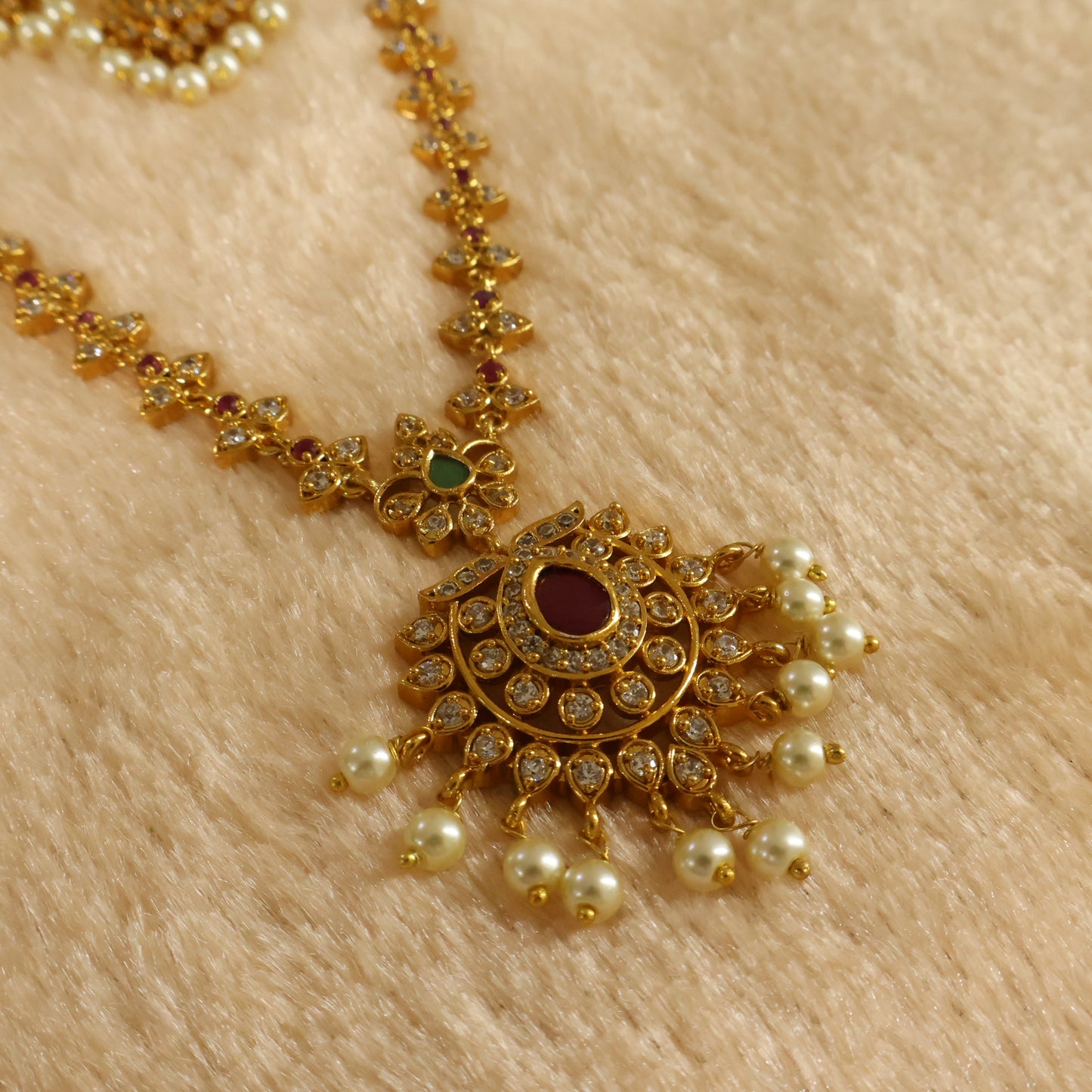 Ruby Lakshmi Haar