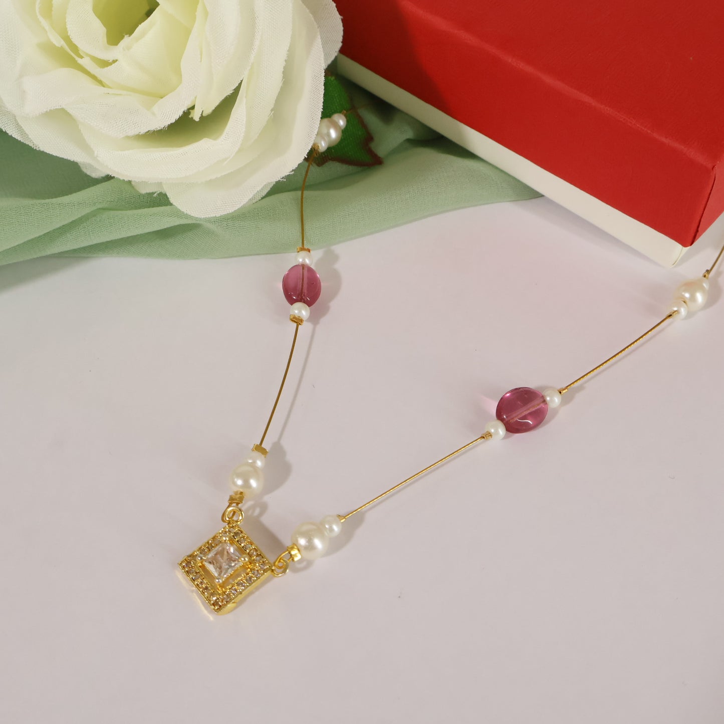 Solitaire Pearl Choker
