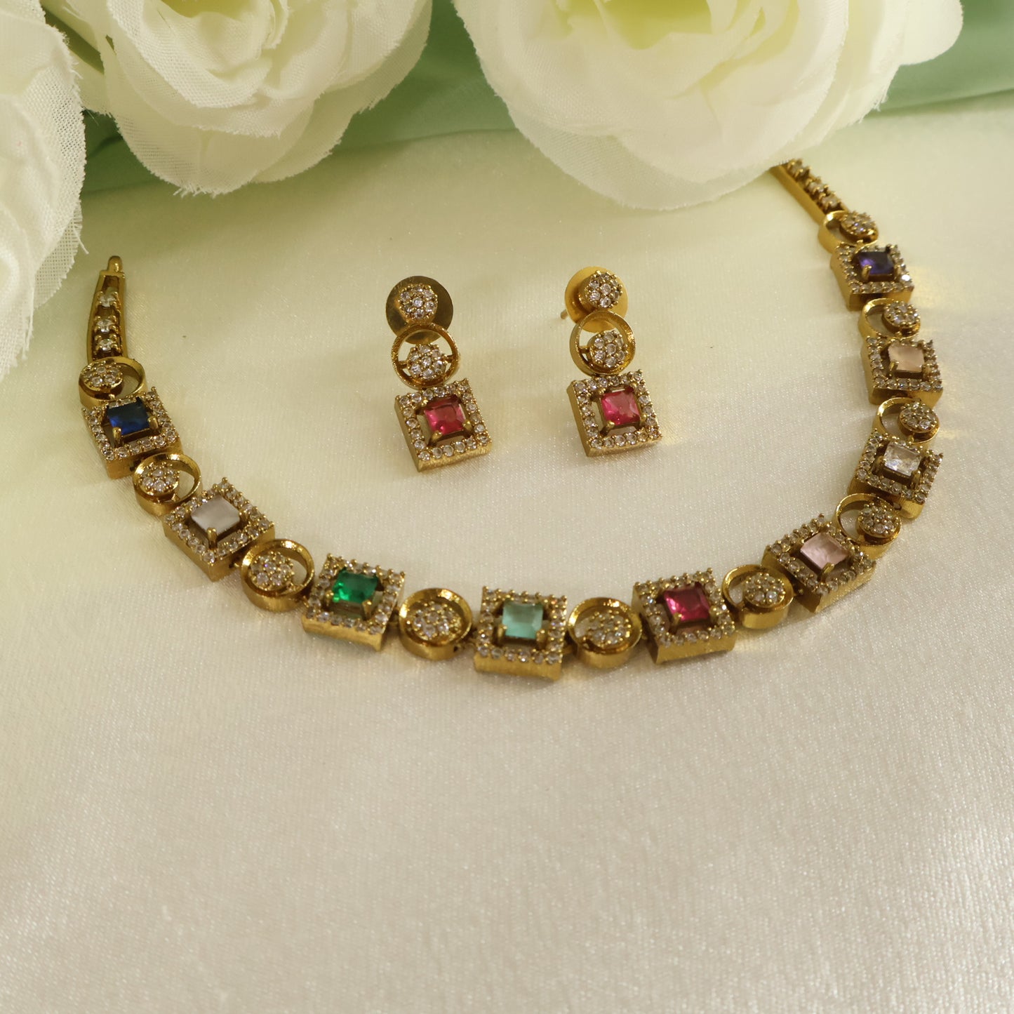 Square AD Choker