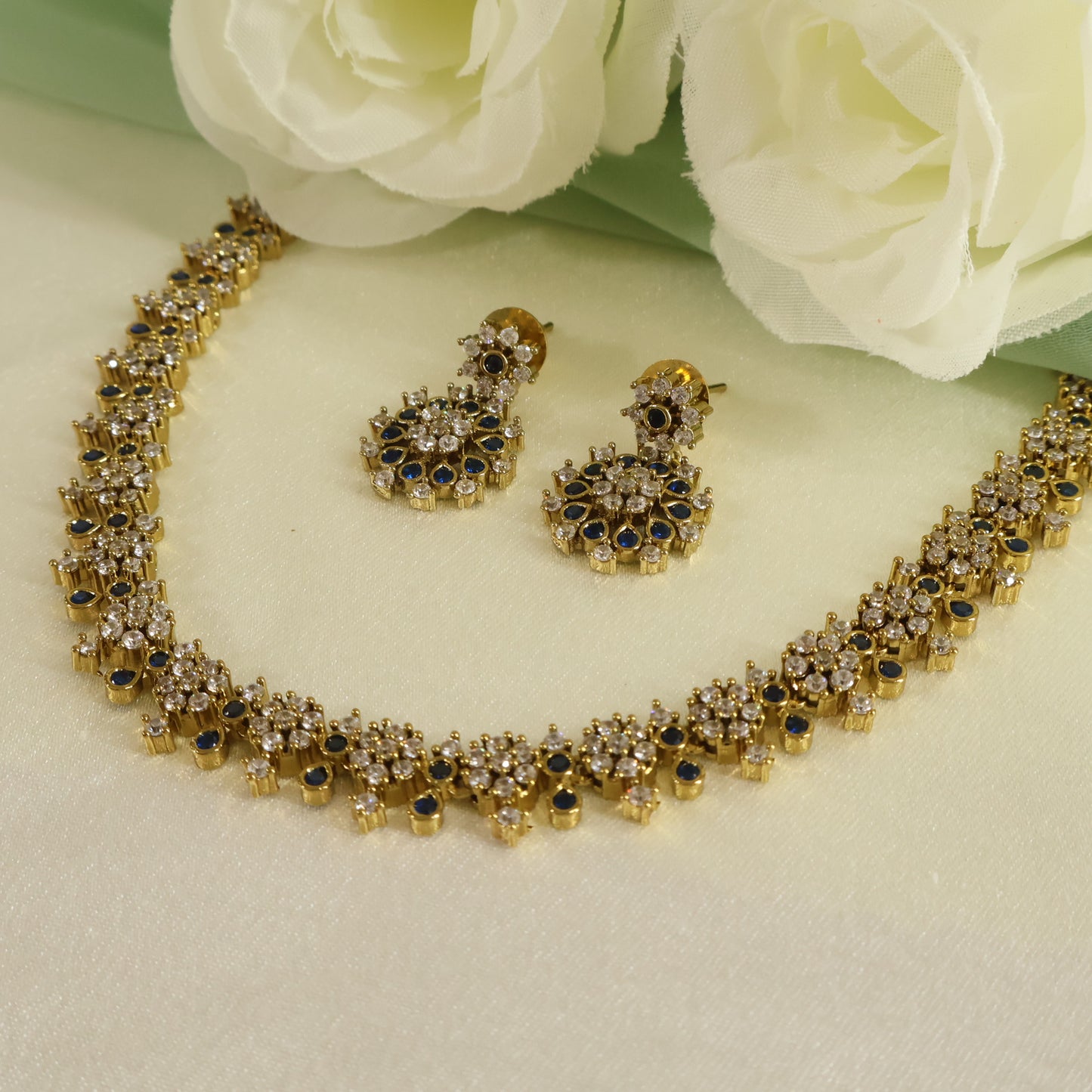 Sapphire Choker