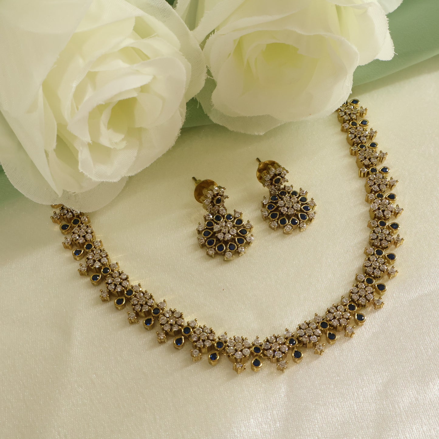 Sapphire Choker