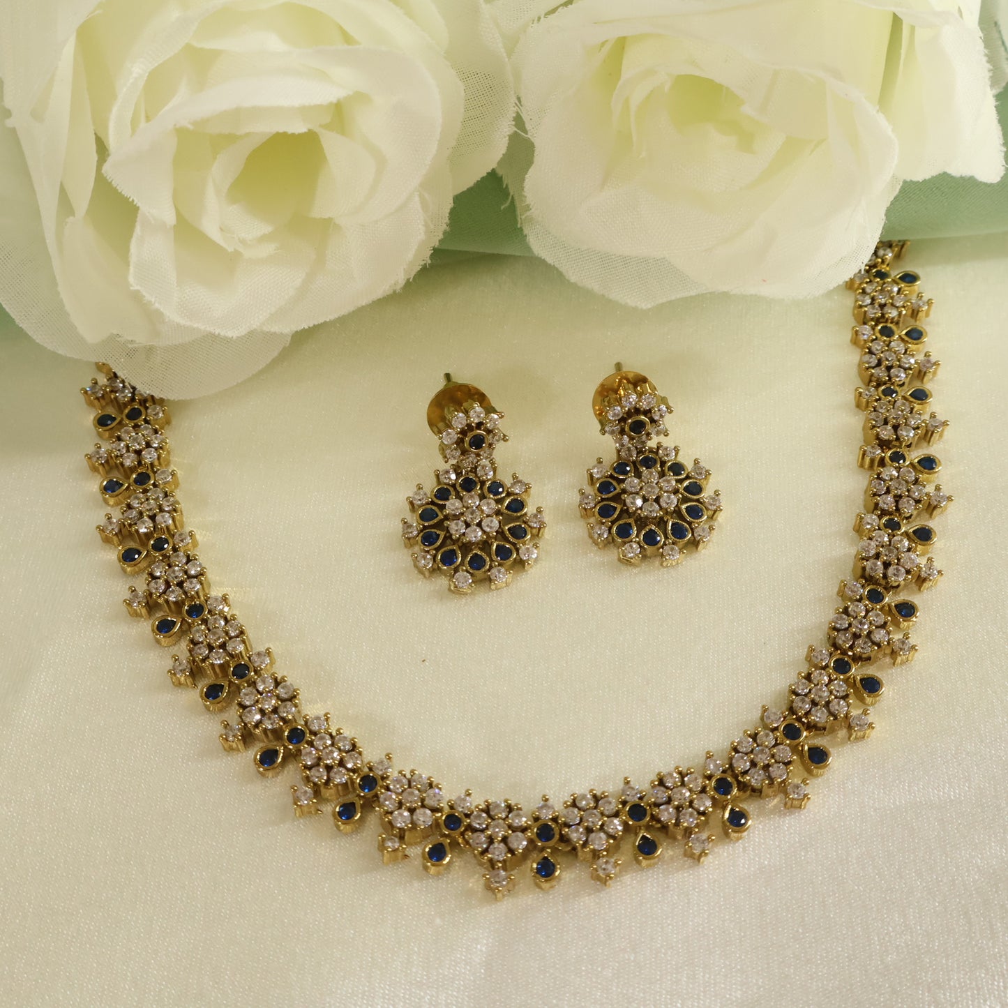 Sapphire Choker