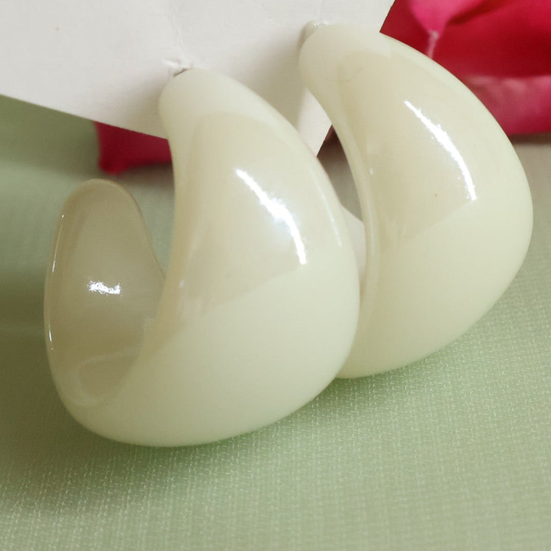 Milky Hoops