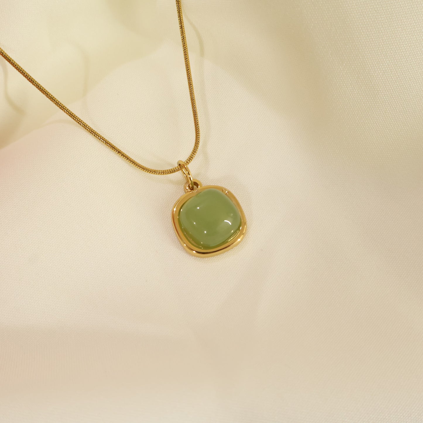 Aura Pendant