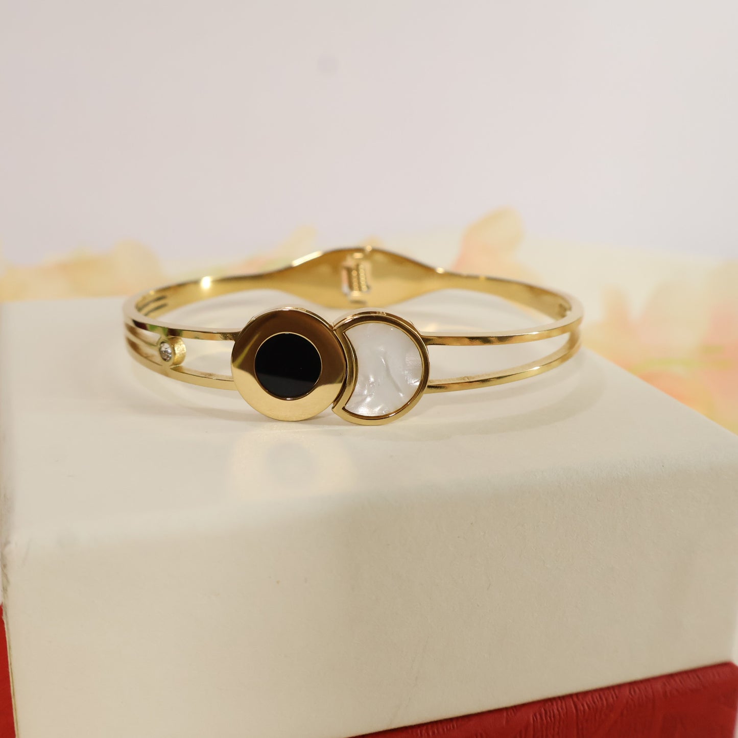 Lunar Bangle