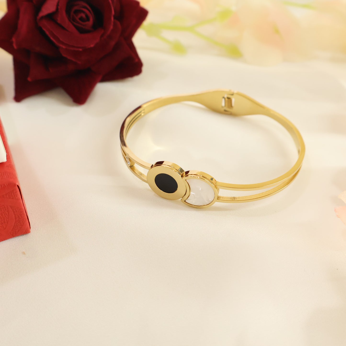 Lunar Bangle