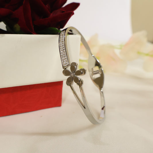 Flora Cuff