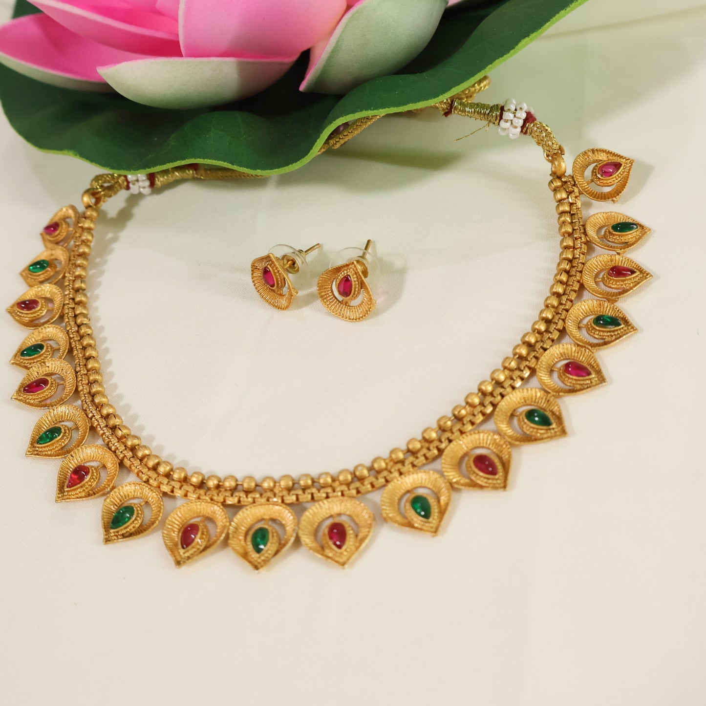 Aalila Necklace